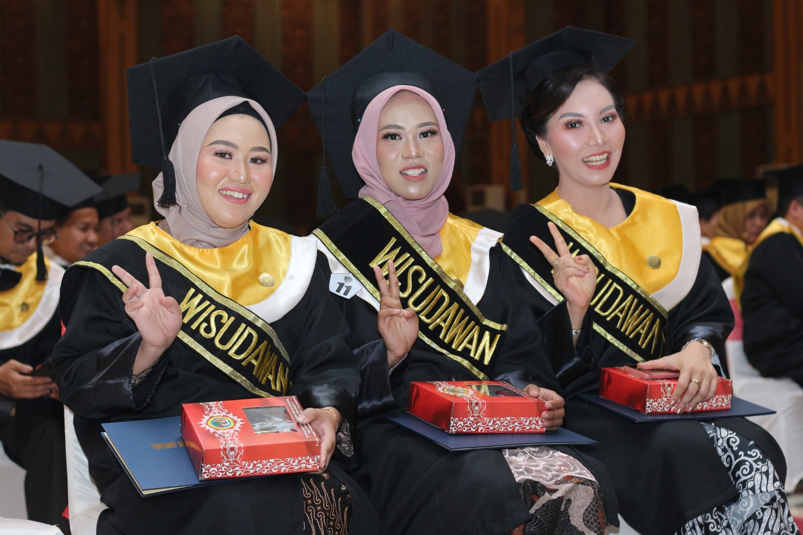 Wisuda : Perjalanan Panjang Menuju Garis Finish