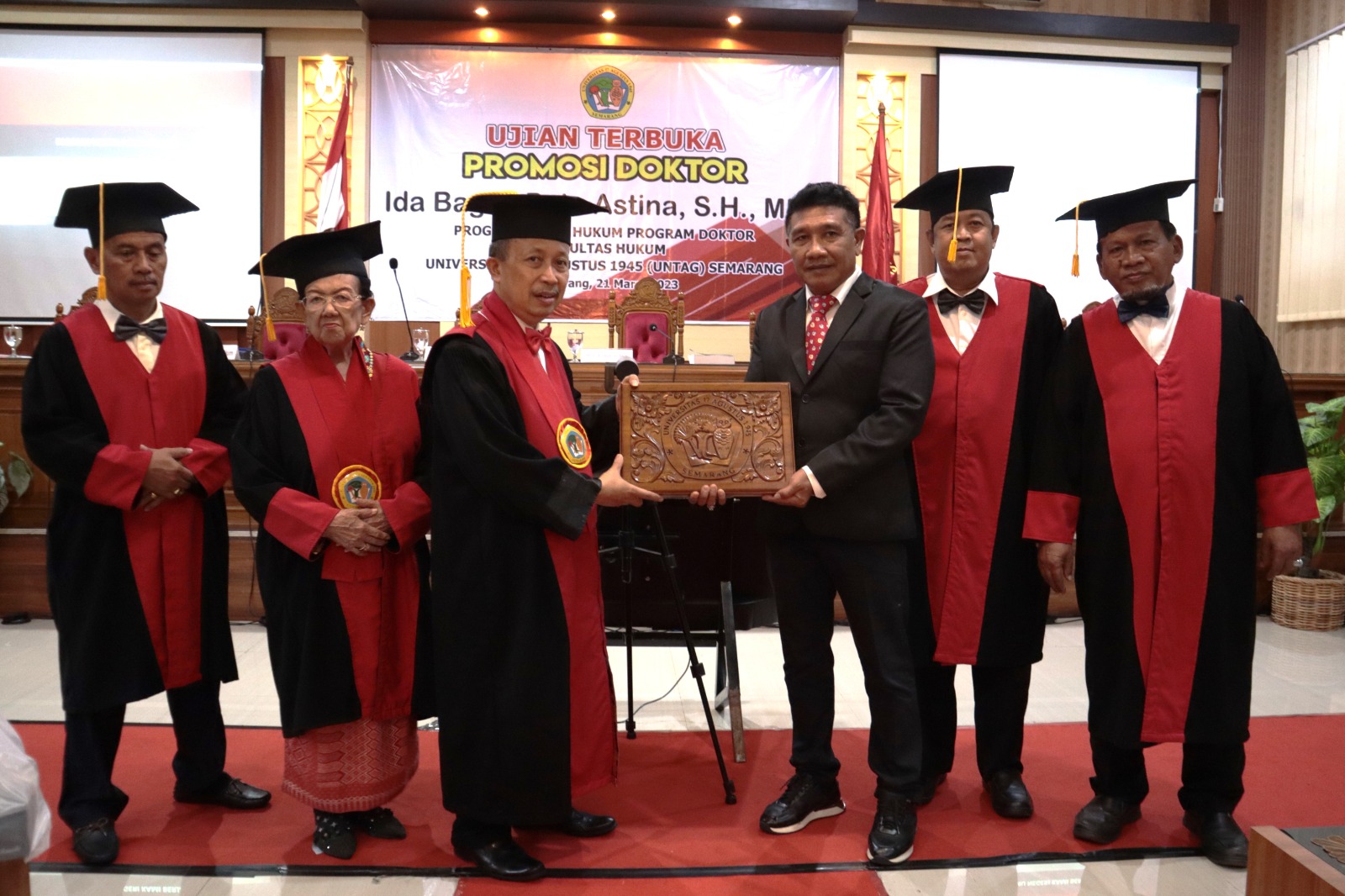 Temukan Model Pengelolaan Limbah B3, Ida Bagus Astina Raih Doktor Di Untag Semarang