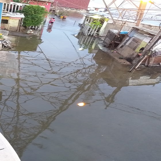Untag Dampingi Masyarakat Terdampak Rob di Tanjung Mas Semarang.