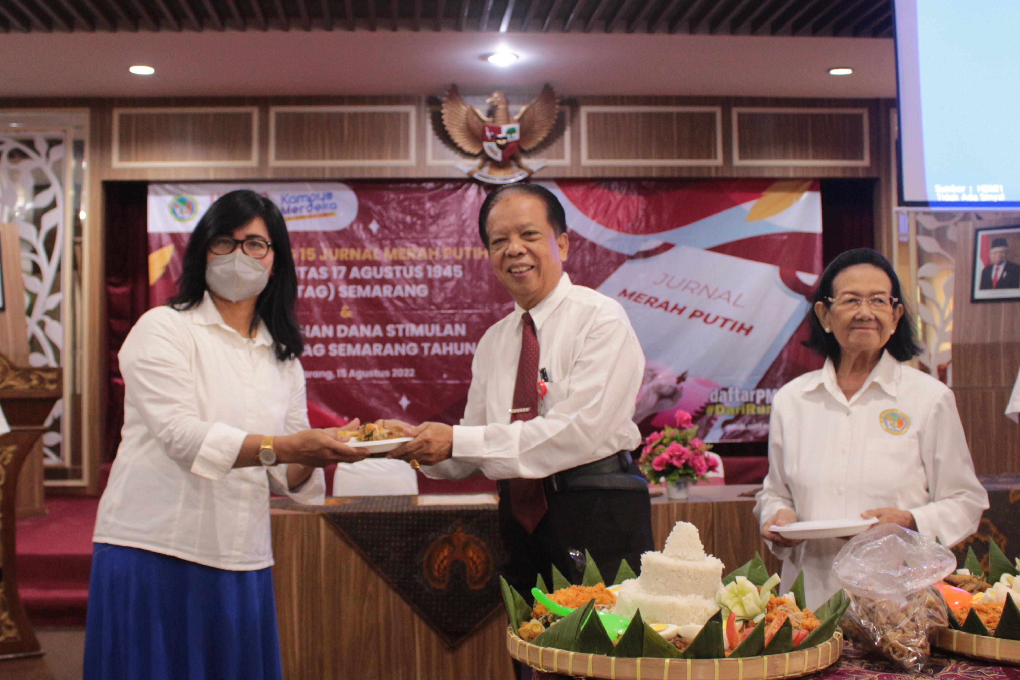 Untag Launching 15 Jurnal Ilmiah Pada Festival 17