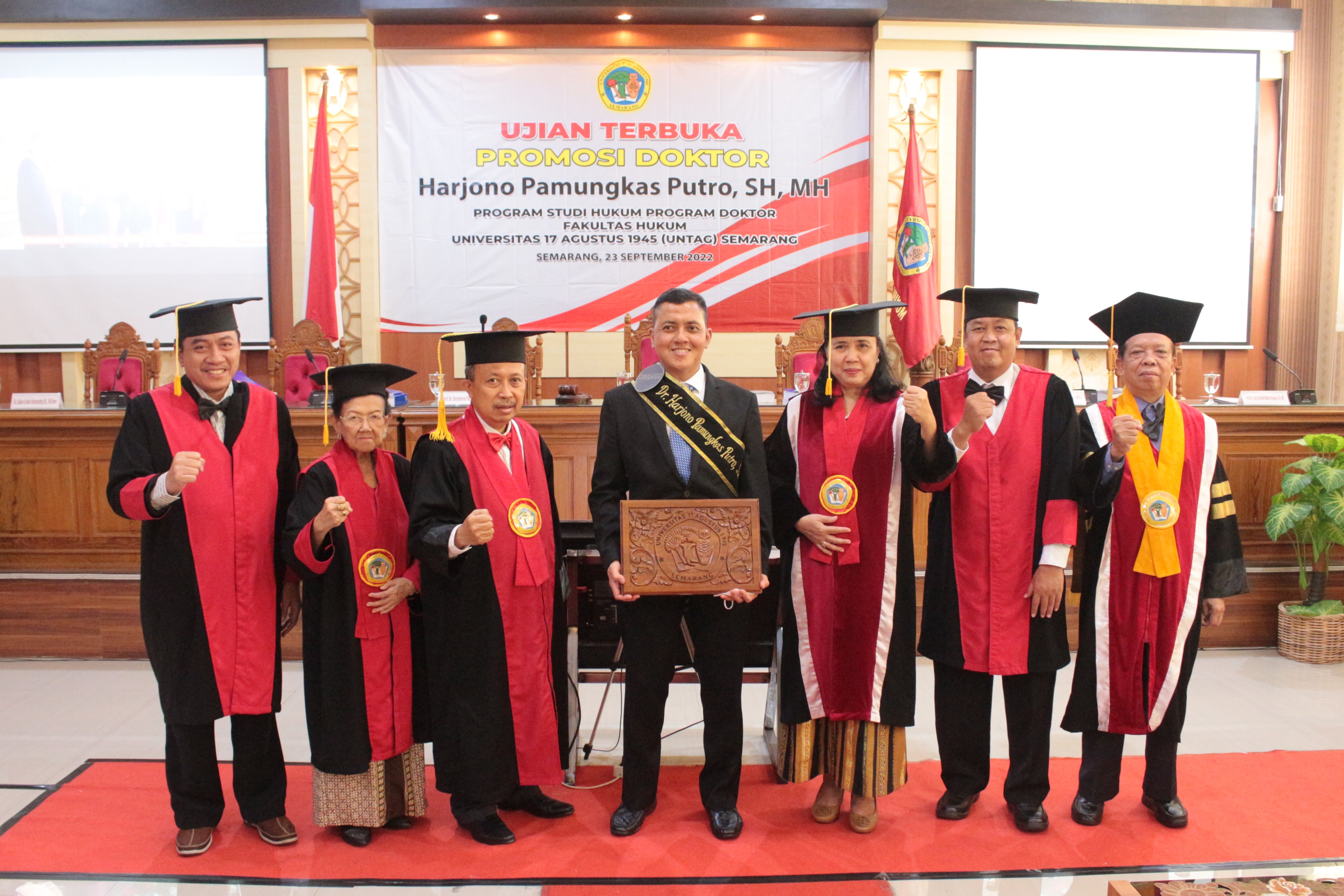 Dandenpom lll/5 Siliwangi Bandung Raih Doktor Di Untag Semarang