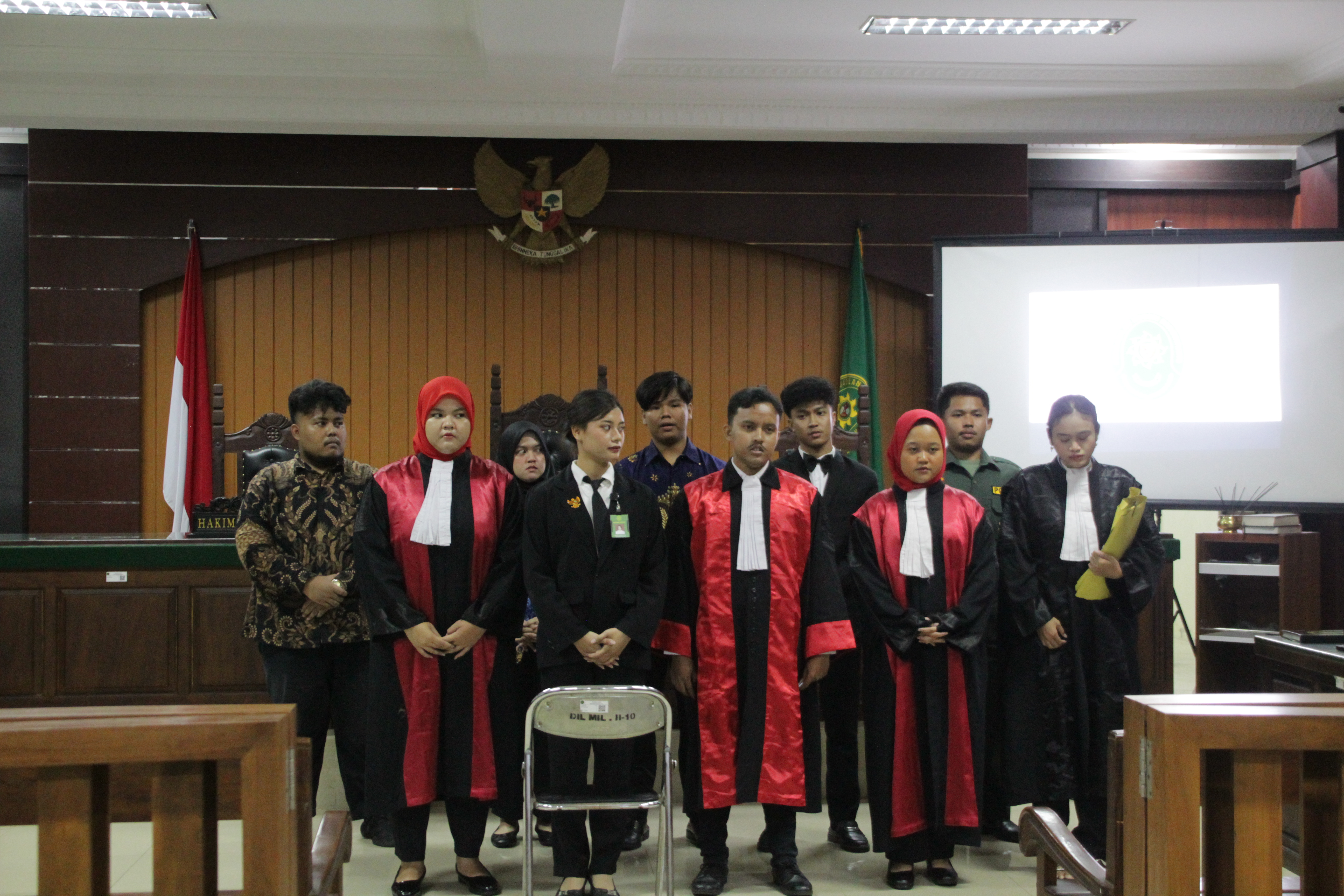 Jadi Tim Unggulan, Tim Mahasiswa Untag Juarai Lomba Simulasi Persidangan Nasional