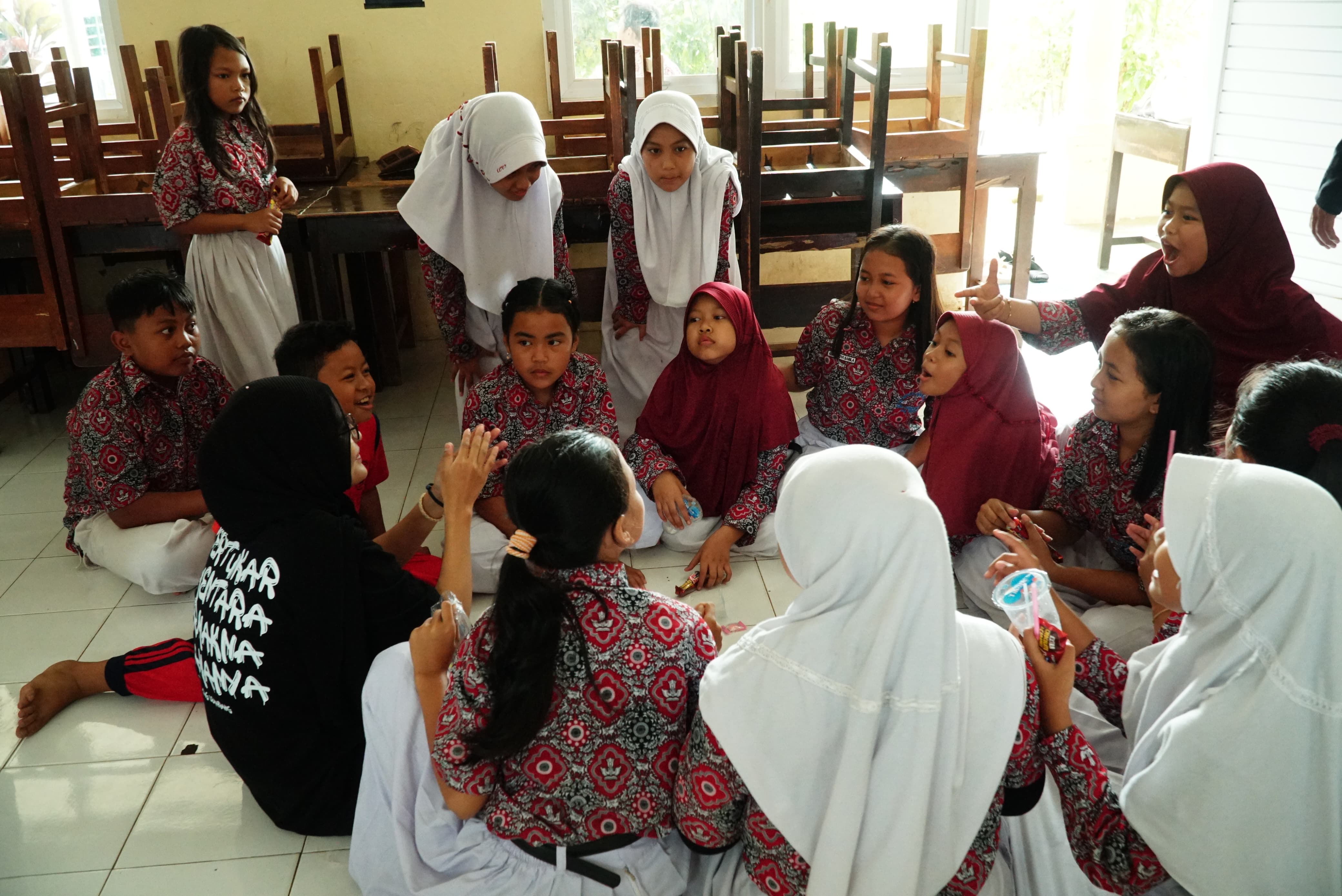 Mahasiswa Pertukaran Pelajar di Untag Semarang Berdayakan Siswa SD Cegah Bullying