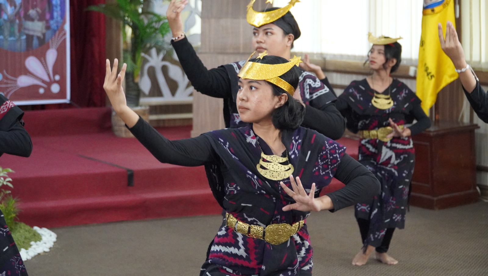 Perpisahan Pertukaran Mahasiswa di Untag Berlangsung Emosional