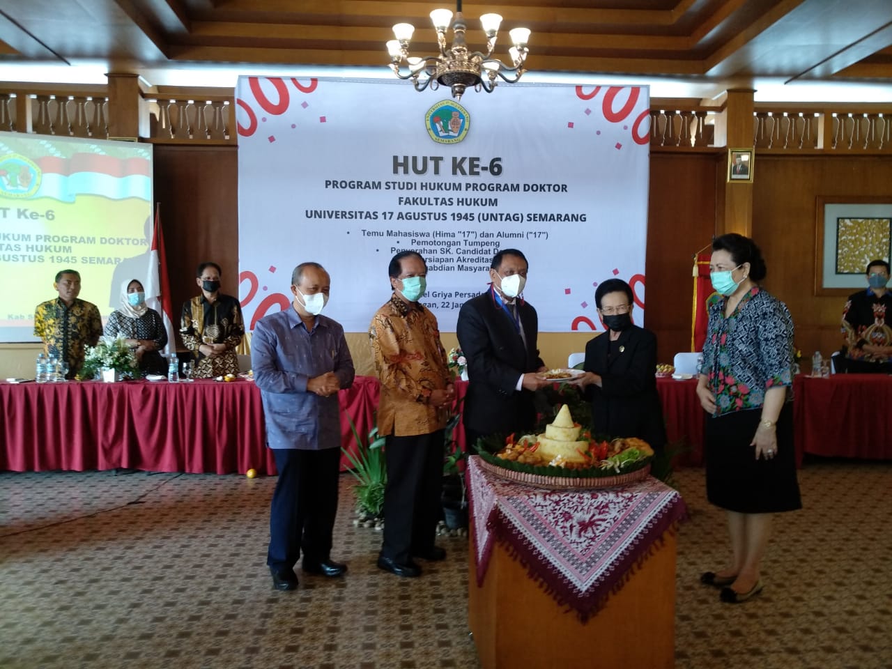 HUT Program Doktor Untag Ditandai Penyerahan SK Candidat Doktor.
